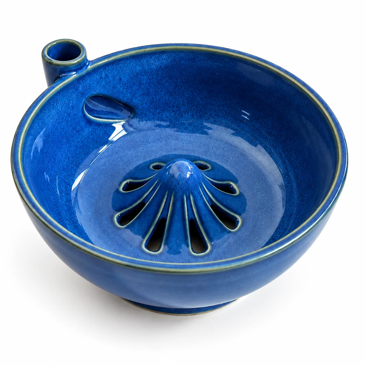 Classic Round Ceramic Berry Rinsing Bowl - Image 7