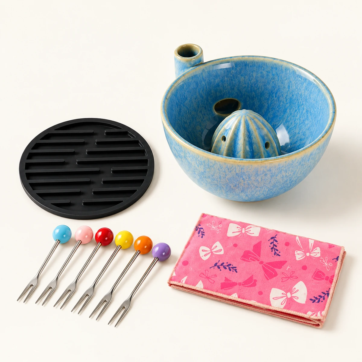 Ceramic Berry Bowl Set with Six Fruit Forks and Cloth - Image 4