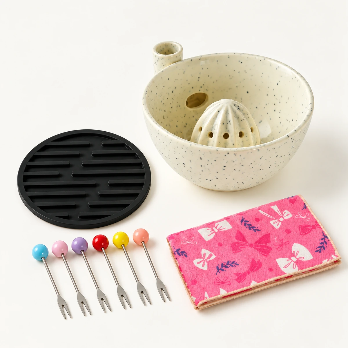 Ceramic Berry Bowl Set with Six Fruit Forks and Cloth - Image 6