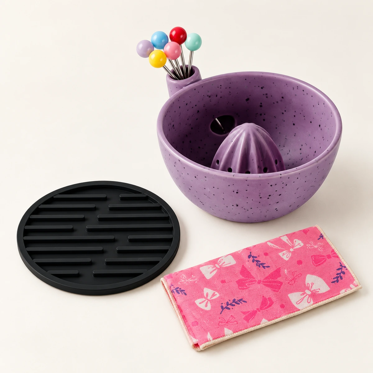 Ceramic Berry Bowl Set with Six Fruit Forks and Cloth - Image 8